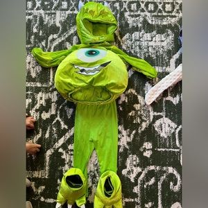 Mike wazoswki costume